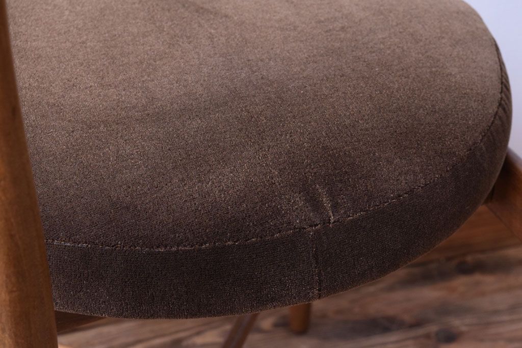 ヴィンテージ家具　北欧ビンテージ!G-PLAN(ジープラン)　お洒落なチェア(ダイニングチェア)