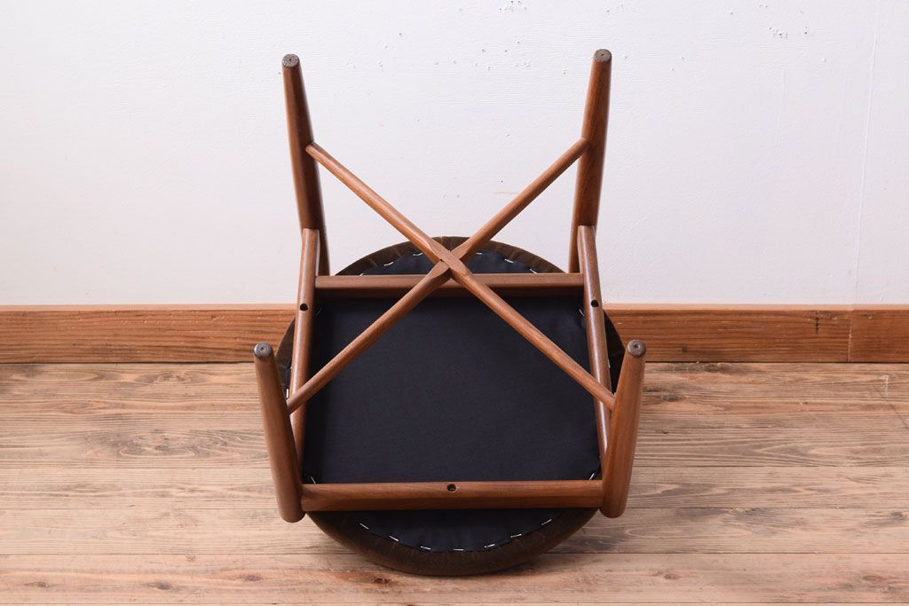 ヴィンテージ家具　北欧ビンテージ!G-PLAN(ジープラン)　お洒落なチェア(ダイニングチェア)