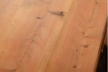 アンティーク家具　ナチュラルスタイル　モールガラス入り　和製アンティークの脚付き収納棚(戸棚)