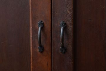 レトロ家具　レトロデザイン　古い木のアンティーク本箱