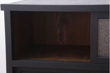 アンティーク家具　ダイヤガラス入り!脚付きのペイント収納棚