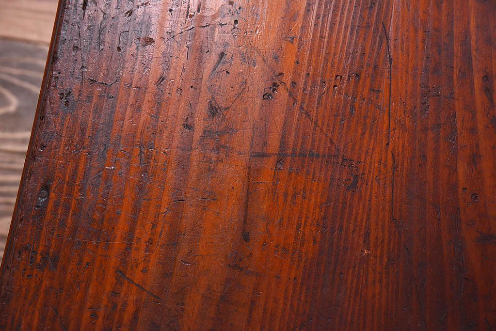 アンティーク家具　古い木製の小さなモールガラス扉収納棚