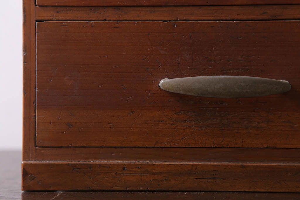 アンティーク家具　古い木製のアンティーク2杯小引き出し(1)