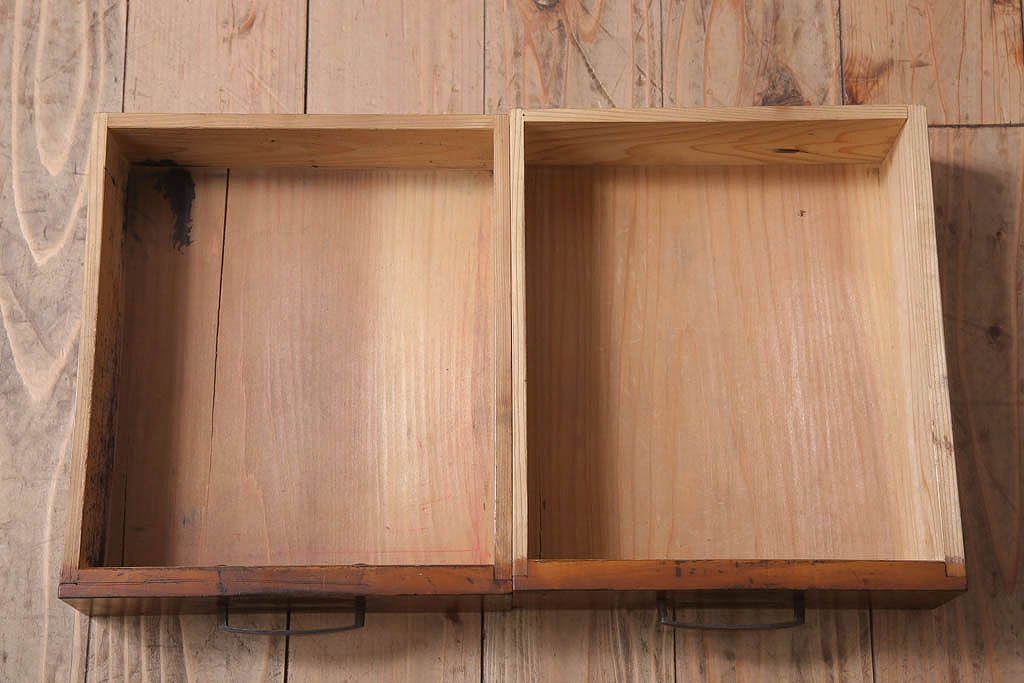 アンティーク家具　古い木製のアンティーク2杯小引き出し(2)