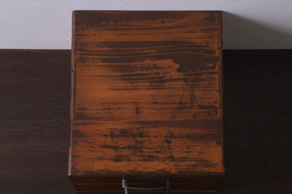 アンティーク家具　古い木製のアンティーク2杯小引き出し(2)