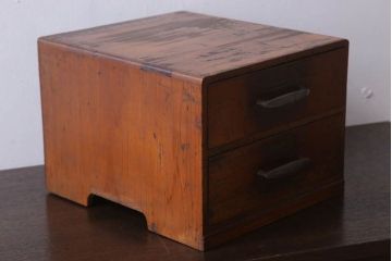 アンティーク家具　古い木製のアンティーク2杯小引き出し(2)