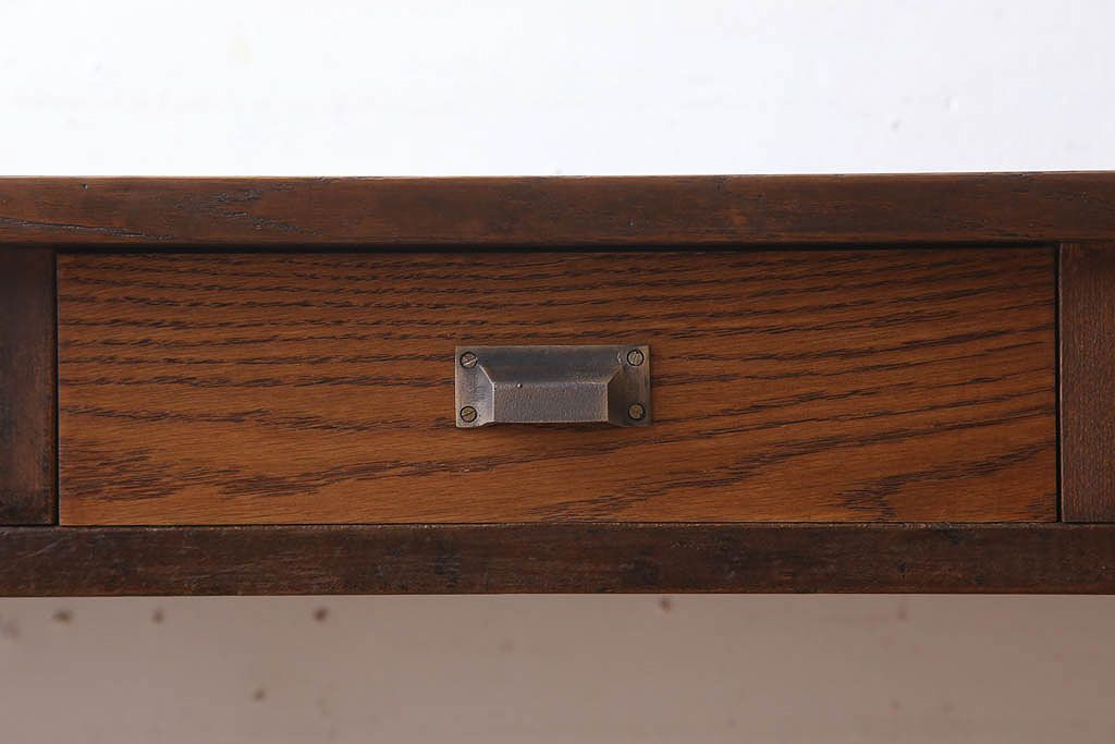 レトロ家具　昭和レトロ　古い木のシンプルな平机(デスク・作業台)(3)