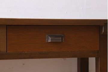 レトロ家具　昭和レトロ　古い木のシンプルな平机(デスク・作業台)(2)