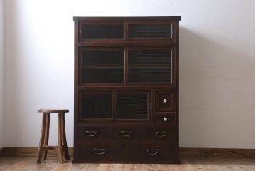 アンティーク家具　和製アンティーク　前面欅材のモールガラス引き戸収納棚