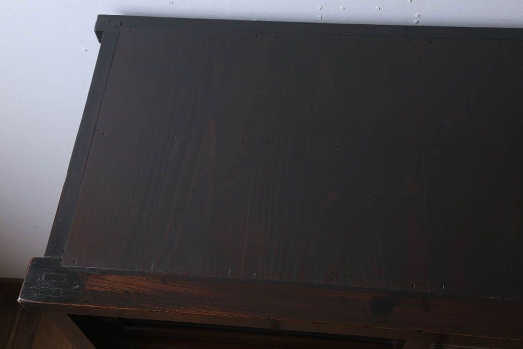 アンティーク家具　和製アンティーク　前面欅材のモールガラス引き戸収納棚