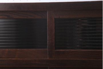 アンティーク家具　和製アンティーク　前面欅材のモールガラス引き戸収納棚