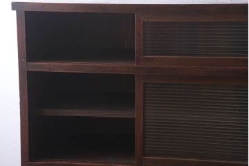 アンティーク家具　和製アンティーク　前面欅材のモールガラス引き戸収納棚