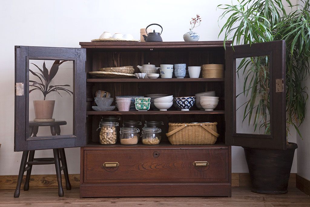 アンティーク家具　前面欅材!和製アンティークの引き出し付き収納棚