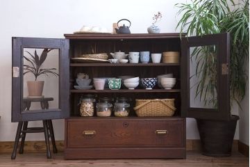 アンティーク家具　前面欅材!和製アンティークの引き出し付き収納棚