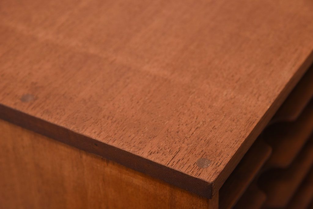 レトロ家具　昭和レトロ　古い木製のアンティーク横型書類棚(カルテケース)