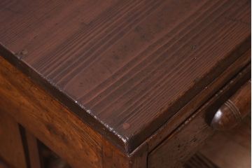 レトロ家具　古い木製のレトロでシンプルなアンティーク文机
