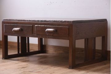 レトロ家具　古い木製のレトロでシンプルなアンティーク文机