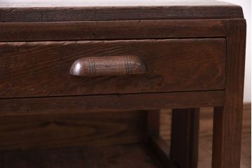 レトロ家具　古い木製のレトロでシンプルなアンティーク文机
