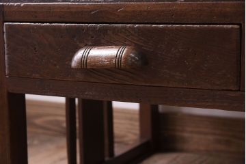 レトロ家具　古い木製のレトロでシンプルなアンティーク文机