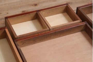 アンティーク家具　大正ロマン　高級品　古いカバ材製の和製アンティークドレッサー
