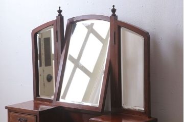 アンティーク家具　大正ロマン　高級品　古いカバ材製の和製アンティークドレッサー