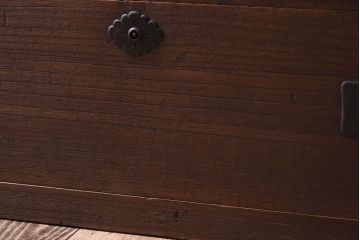 アンティーク家具　和製アンティーク　シンプルデザイン　古い重ね桐箪笥(衣装箪笥、桐たんす)