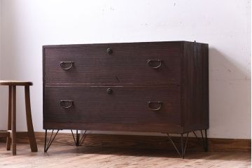 アンティーク家具　鉄脚付き!古い衣装箪笥ローボード