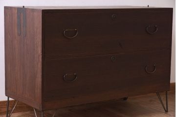 アンティーク家具　鉄脚付き!古い衣装箪笥ローボード