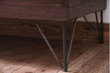 アンティーク家具　鉄脚付き!古い衣装箪笥ローボード