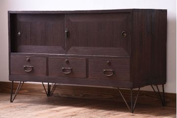 アンティーク家具　和製アンティーク　引き出し付き!鉄脚衣装箪笥ローボード(2)