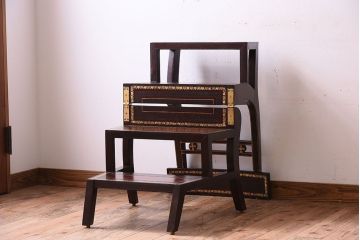 アンティーク家具　イギリス　MAITLAND-SMITH(メートランドスミス)　革張り　ステップチェア