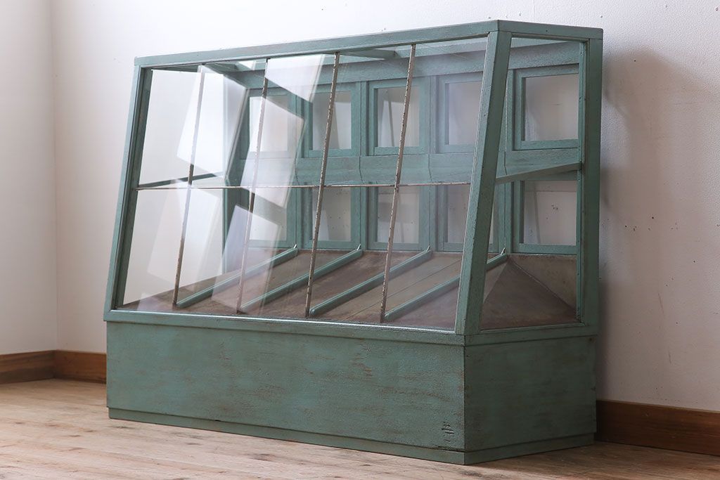 レトロ家具　アンティークペイント　昭和レトロな商店のガラスケース(ショーケース)