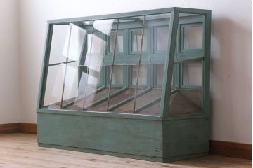 レトロ家具　アンティークペイント　昭和レトロな商店のガラスケース(ショーケース)
