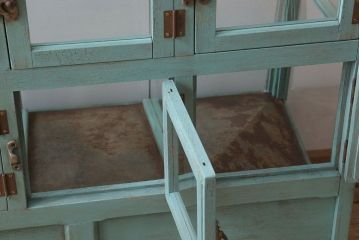 レトロ家具　アンティークペイント　昭和レトロな商店のガラスケース(ショーケース)