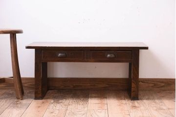 レトロ家具　古い木製のレトロでシンプルなアンティーク文机(1)