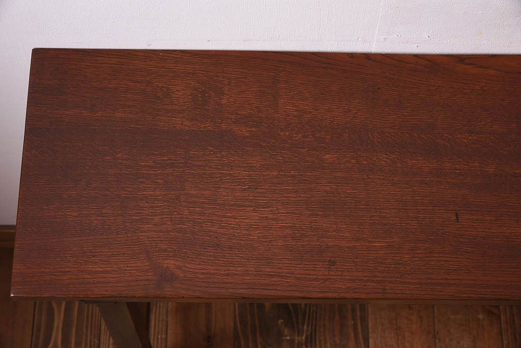 アンティーク家具　アンティーク　古い木のシンプルな平机(デスク・作業台)(1)