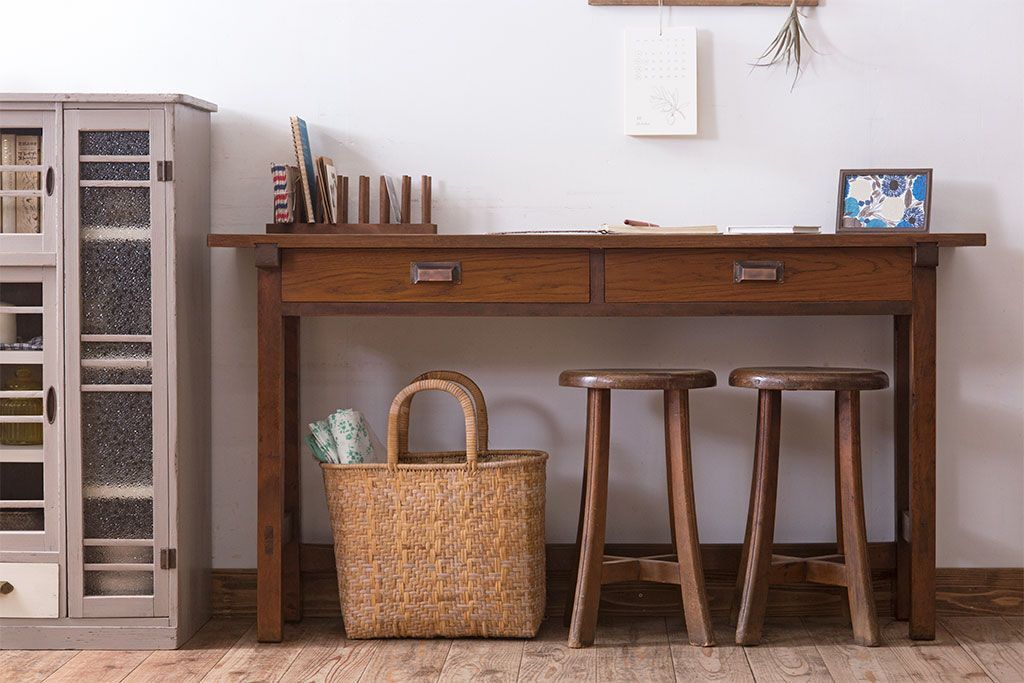 アンティーク家具　アンティーク　古い木のシンプルな平机(デスク・作業台)(2)