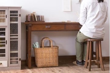 アンティーク家具　アンティーク　古い木のシンプルな平机(デスク・作業台)(2)