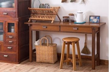 アンティーク家具　アンティーク　古い木のシンプルな平机(デスク・作業台)(3)