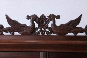 中古　民芸家具　高級品!彫刻が素晴らしい唐木飾り棚(キャビネット)(定価198万円)