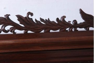 中古　民芸家具　高級品!彫刻が素晴らしい唐木飾り棚(キャビネット)(定価198万円)