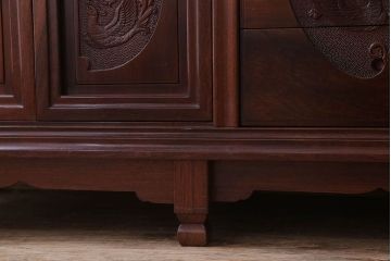 中古　民芸家具　高級品!彫刻が素晴らしい唐木飾り棚(キャビネット)(定価198万円)