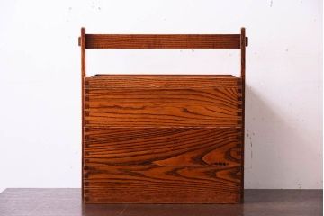 アンティーク雑貨　中古　高級民芸品　漆塗り!総栗材の岡持ち(収納箱)