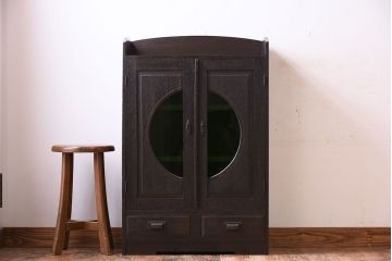 アンティーク家具　人気の色ガラス入り!小振りな古い木製のアンティーク本箱