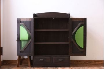 アンティーク家具　人気の色ガラス入り!小振りな古い木製のアンティーク本箱