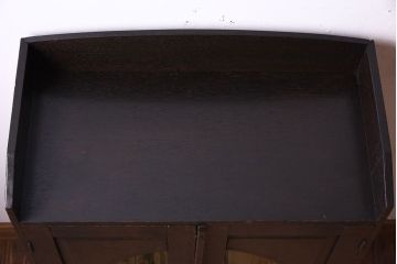 アンティーク家具　人気の色ガラス入り!小振りな古い木製のアンティーク本箱