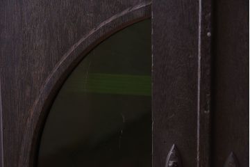 アンティーク家具　人気の色ガラス入り!小振りな古い木製のアンティーク本箱