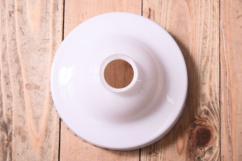 被せガラスが美しい和製アンティークの天井照明(ガラスシェード)