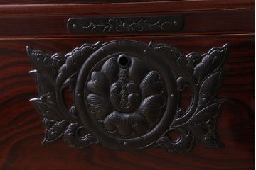 中古　岩谷堂箪笥　南部鉄器金具　木地呂塗り　上質な洋服箪笥(観音箪笥)(定価約98万円)