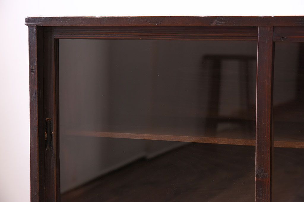 レトロ家具　昭和レトロ　鉄脚付き!アンティークローボード(2)